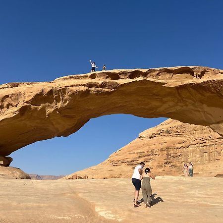 Maraheb Luxury Camp Hotel Wadi Rum Buitenkant foto