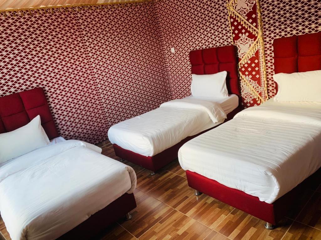 Maraheb Luxury Camp Hotel Wadi Rum Buitenkant foto