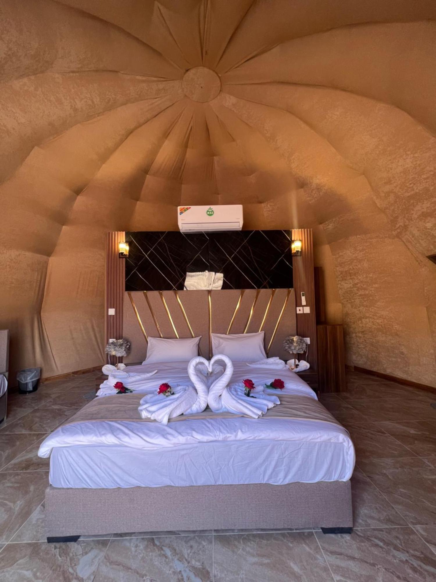 Maraheb Luxury Camp Hotel Wadi Rum Buitenkant foto