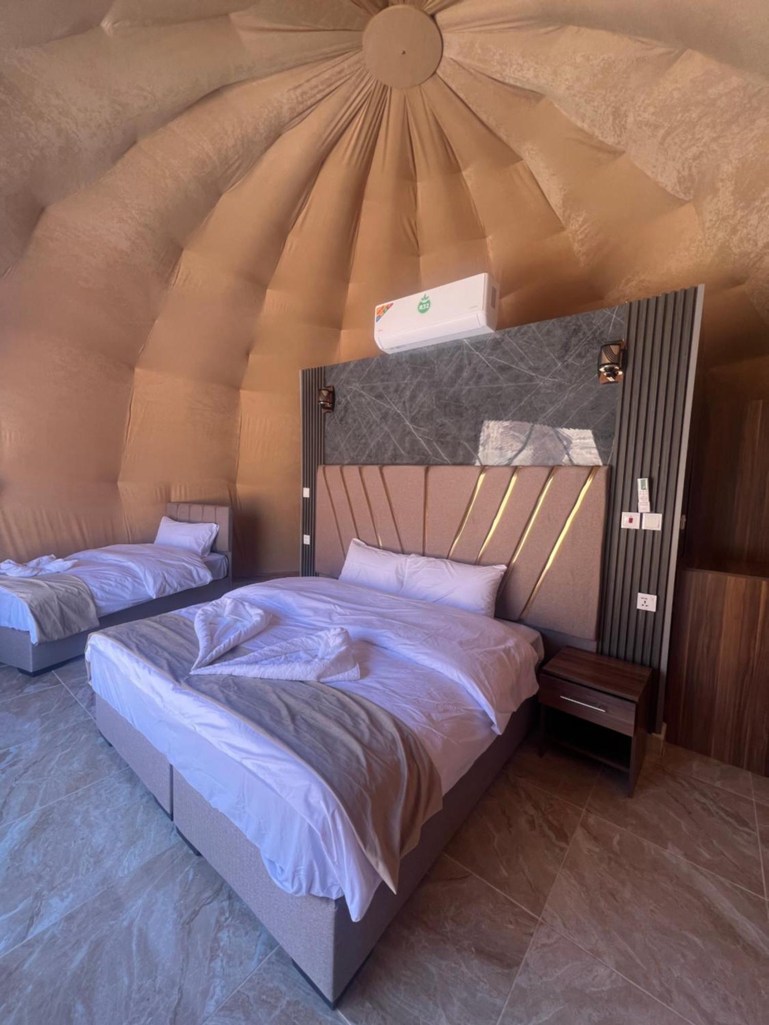 Maraheb Luxury Camp Hotel Wadi Rum Buitenkant foto