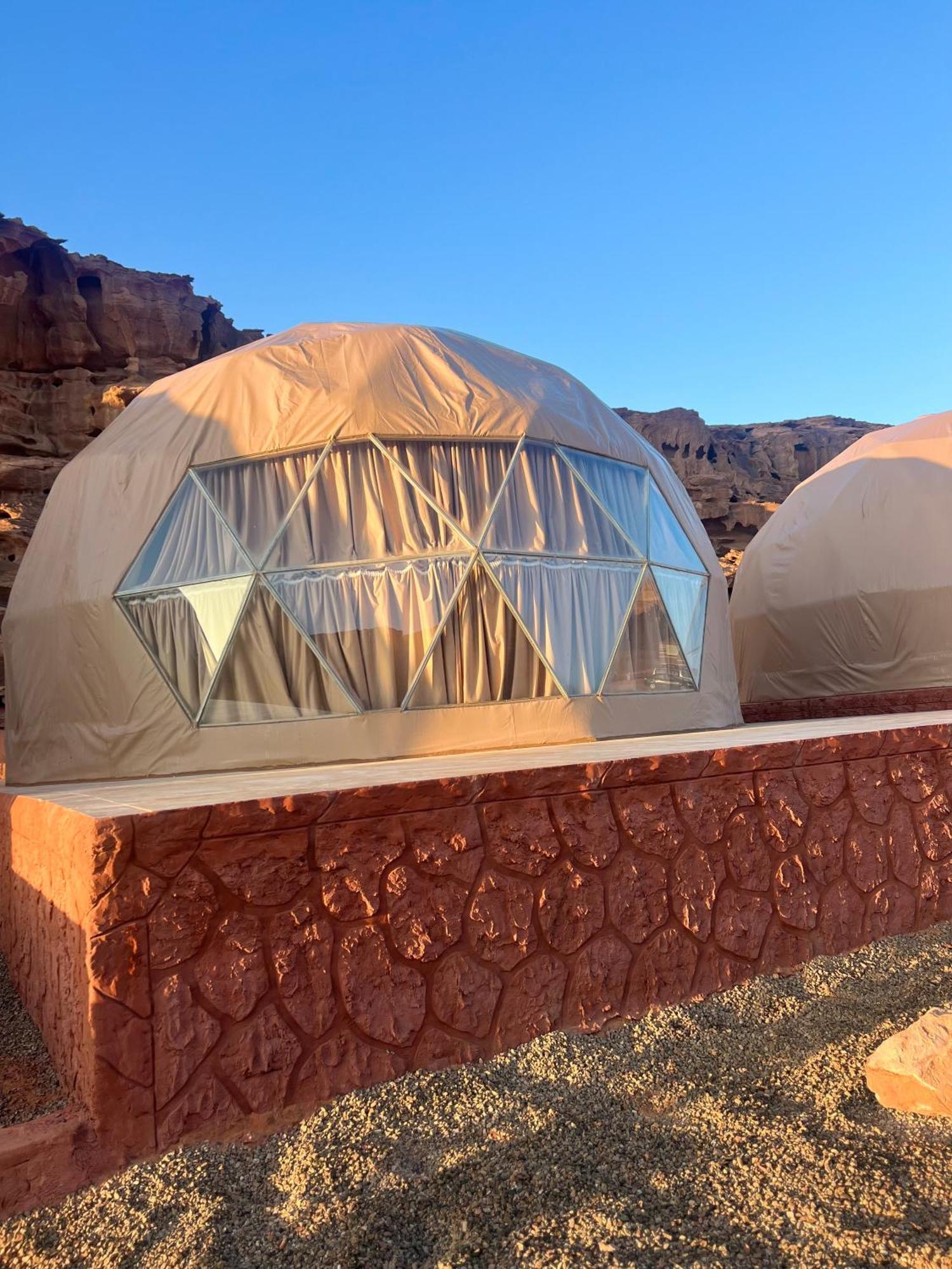 Maraheb Luxury Camp Hotel Wadi Rum Buitenkant foto