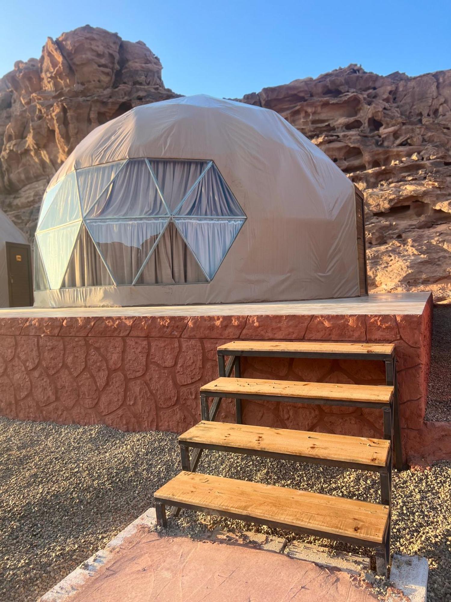 Maraheb Luxury Camp Hotel Wadi Rum Buitenkant foto